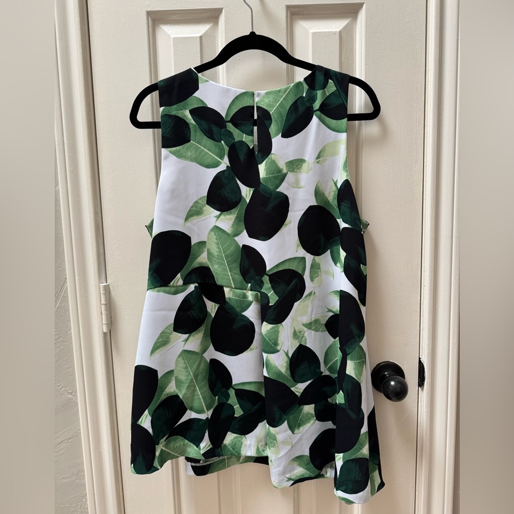 Alfani Woman 14W Sleeveless Leaf Patterned Tunic - Picture 3 of 4